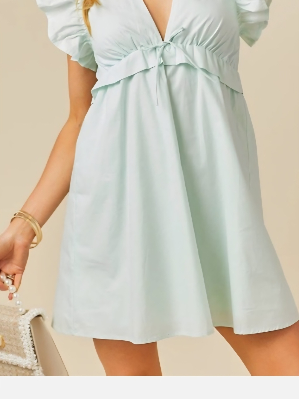 Day + Moon Soft Mint V-Neck Tie-Front Mini Dress. Size Medium.